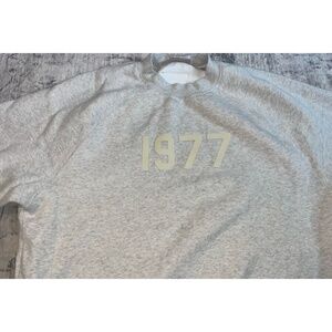 Fear of God Essentials 1977 Sweatshirt Gray Size Medium Streetwear